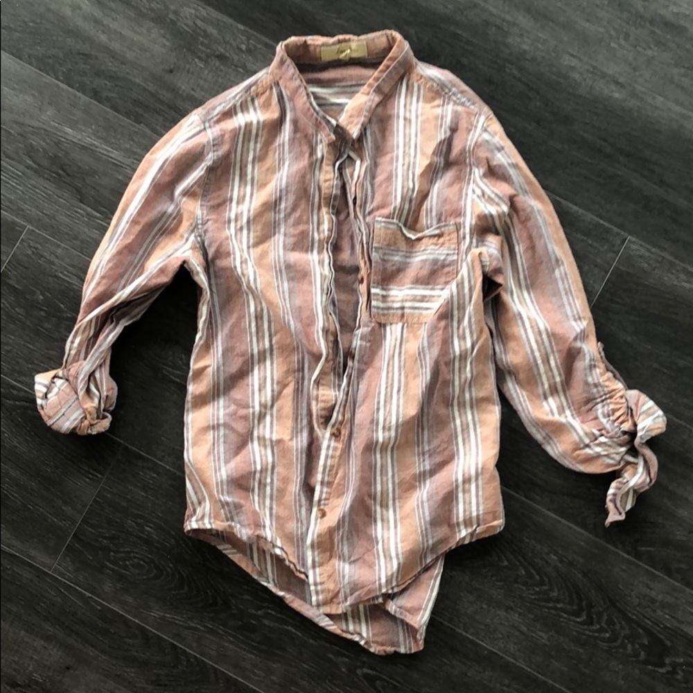 🛍Striped button up